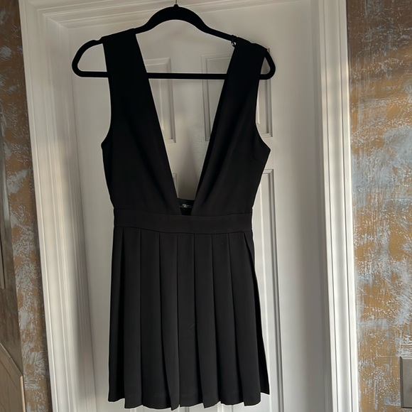 Box Pleat Pinafore Dress - Picture 3 of 5